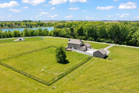 302 County Road 2650 N Mahomet IL 61853