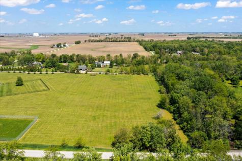302 County Road 2650 N Mahomet IL 61853