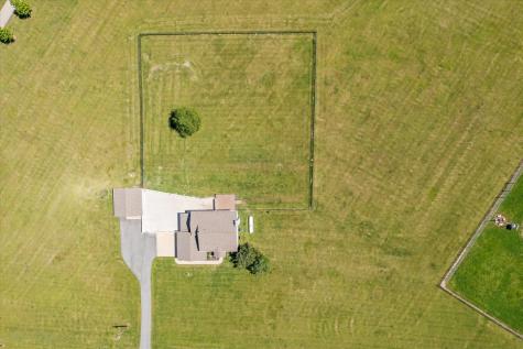302 County Road 2650 N Mahomet IL 61853