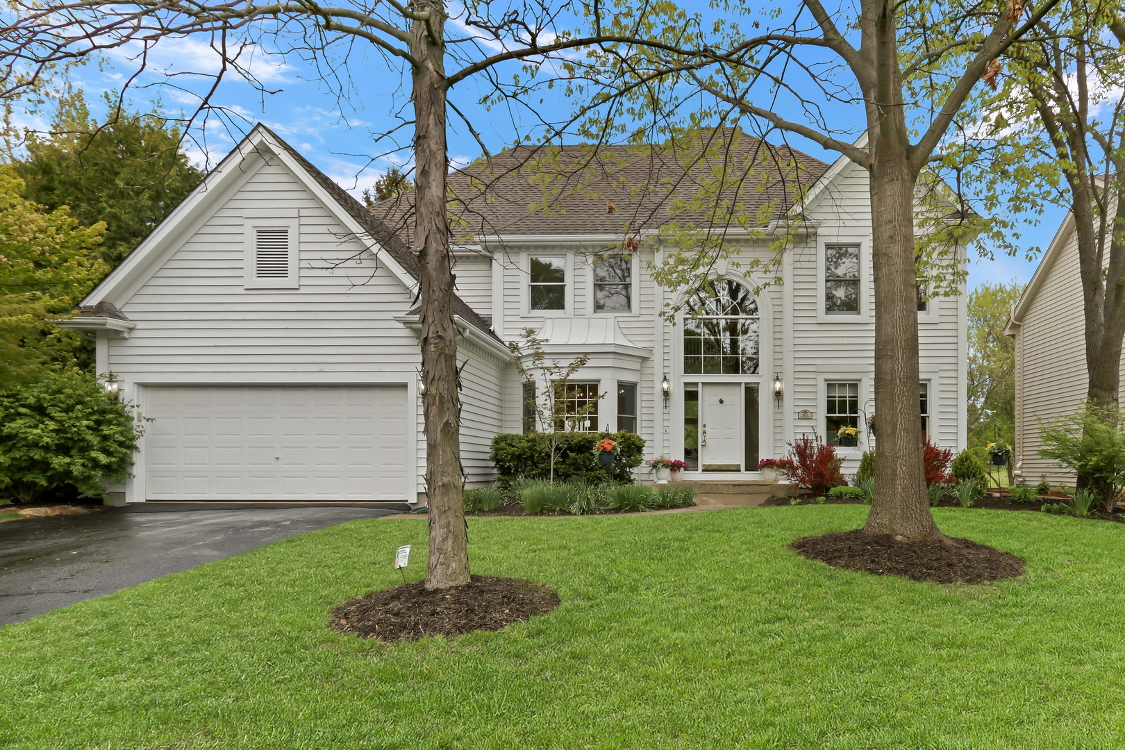 7452 Bittersweet Drive Gurnee IL 60031