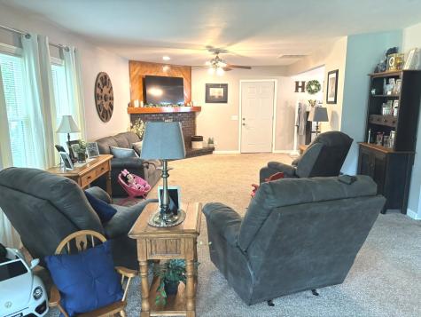 440 North Indiana Avenue Salem IL 62881