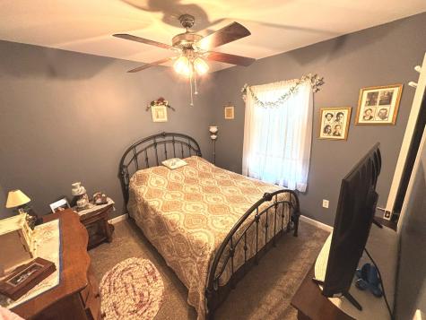440 North Indiana Avenue Salem IL 62881