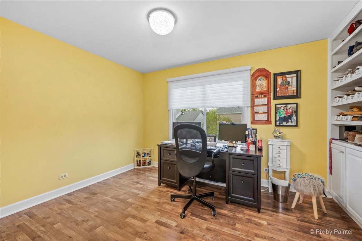 27W050 Sycamore Lane Winfield IL 60190