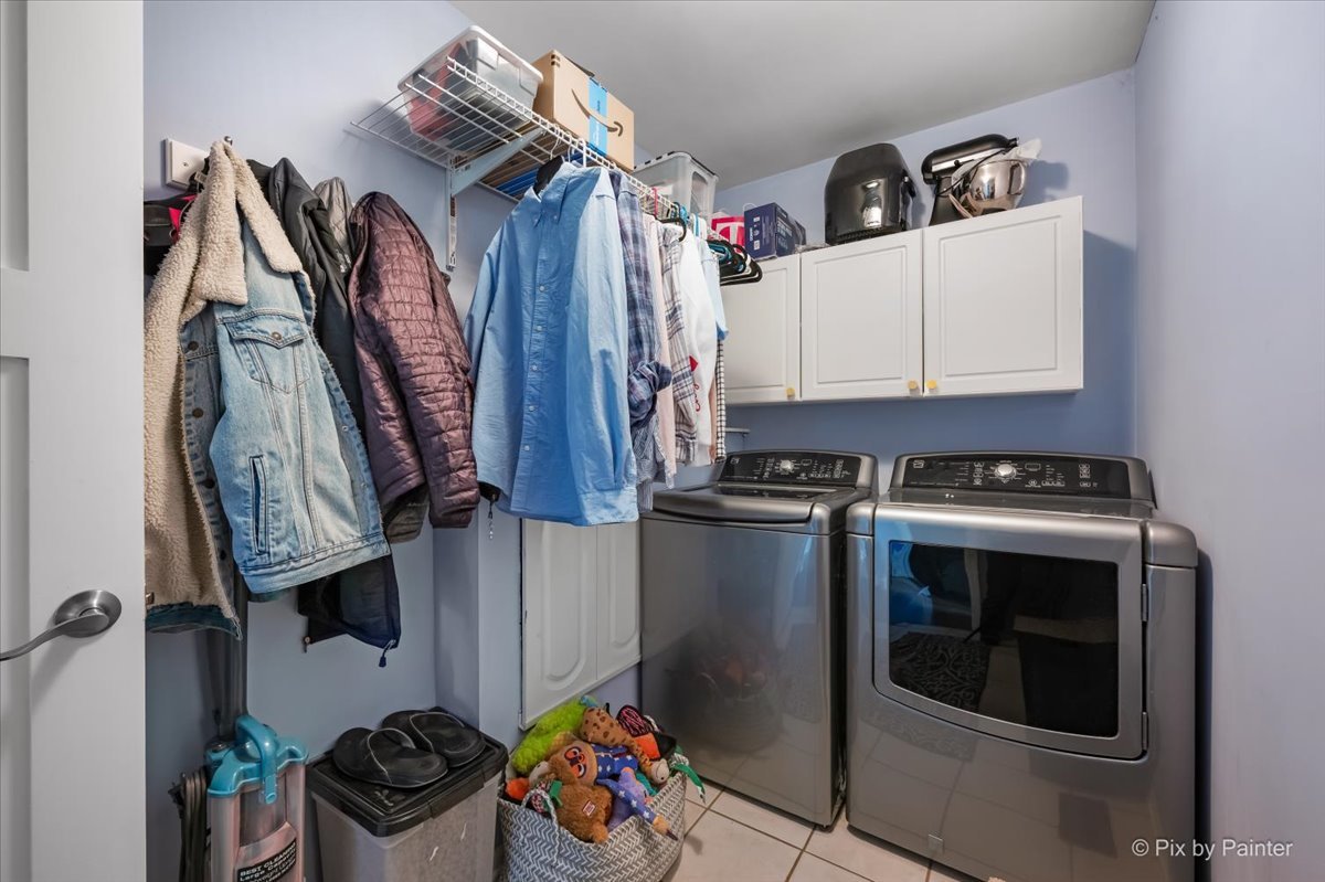 27W050 Sycamore Lane Winfield IL 60190