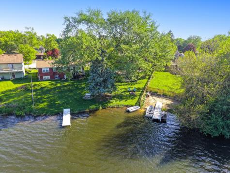 2004 Sprucewood Lane Lindenhurst IL 60046