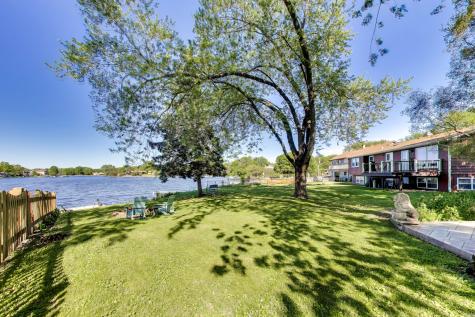 2004 Sprucewood Lane Lindenhurst IL 60046