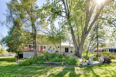 2004 Sprucewood Lane Lindenhurst IL 60046