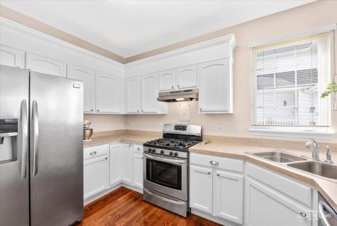 1609 Devonshire Lane Shorewood IL 60404