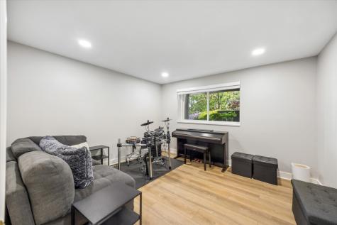 125 Circle Ridge Drive Burr Ridge IL 60527