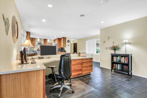180 Crescent Knoll Drive Green Oaks IL 60048