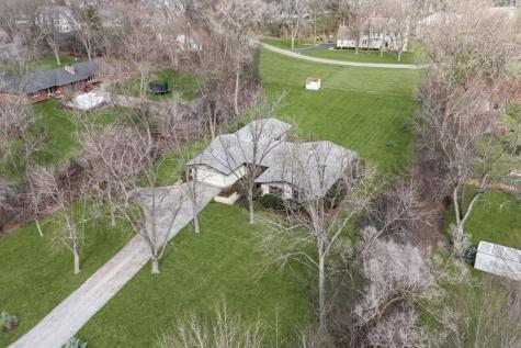 180 Crescent Knoll Drive Green Oaks IL 60048