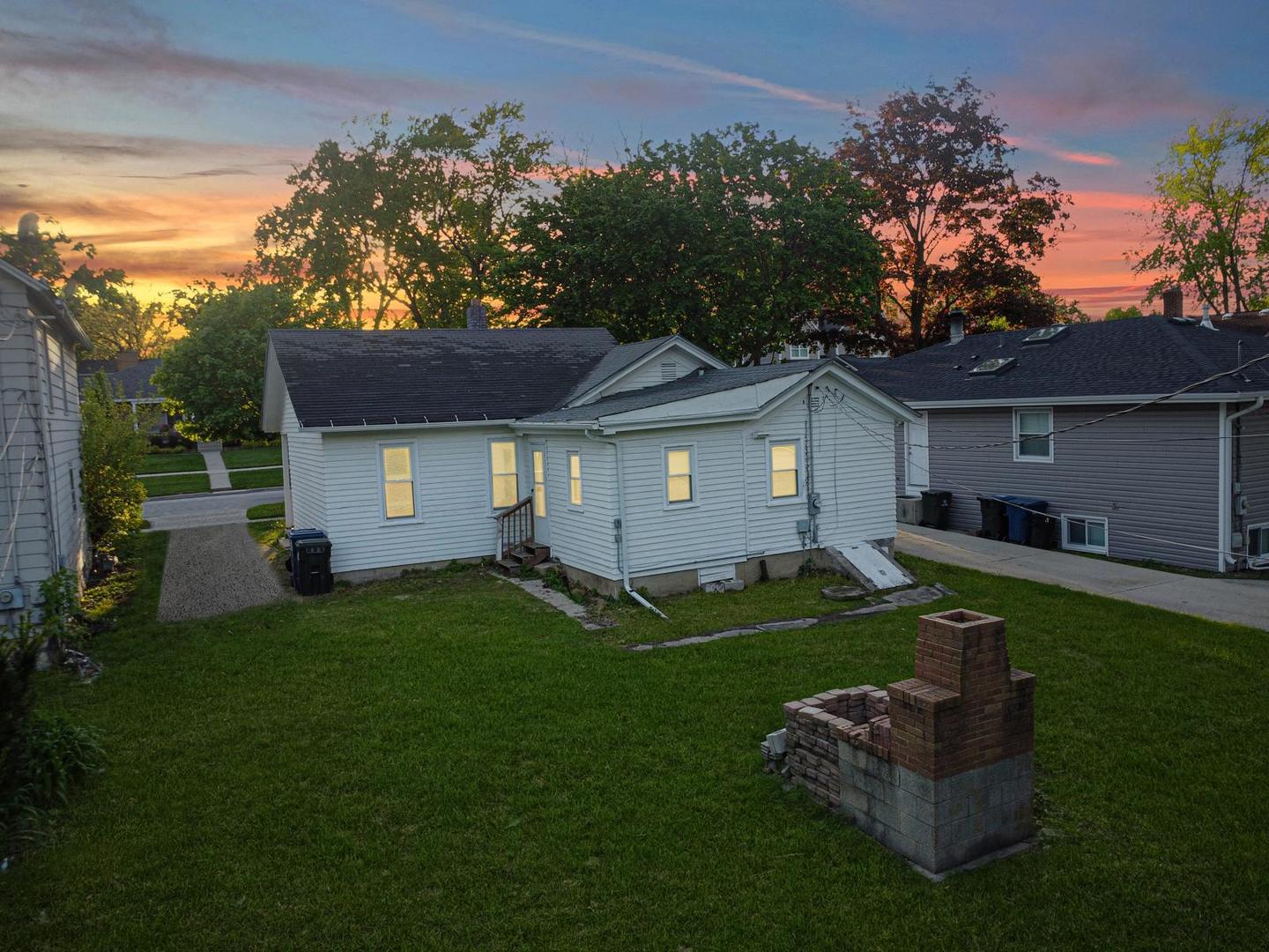 652 South Main Street Naperville IL 60540