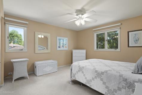 4759 Crest Court Waukegan IL 60087