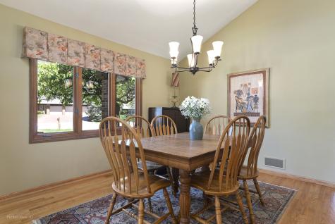 4759 Crest Court Waukegan IL 60087