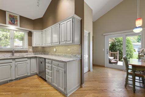 4759 Crest Court Waukegan IL 60087