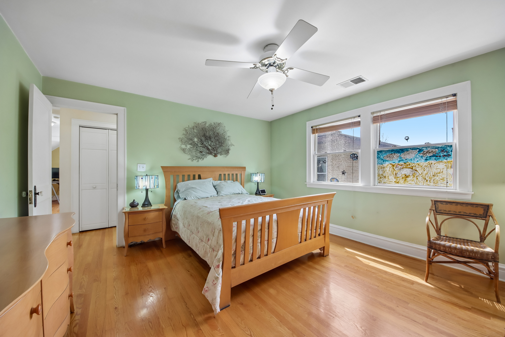 6551 North Maplewood Avenue Chicago IL 60645