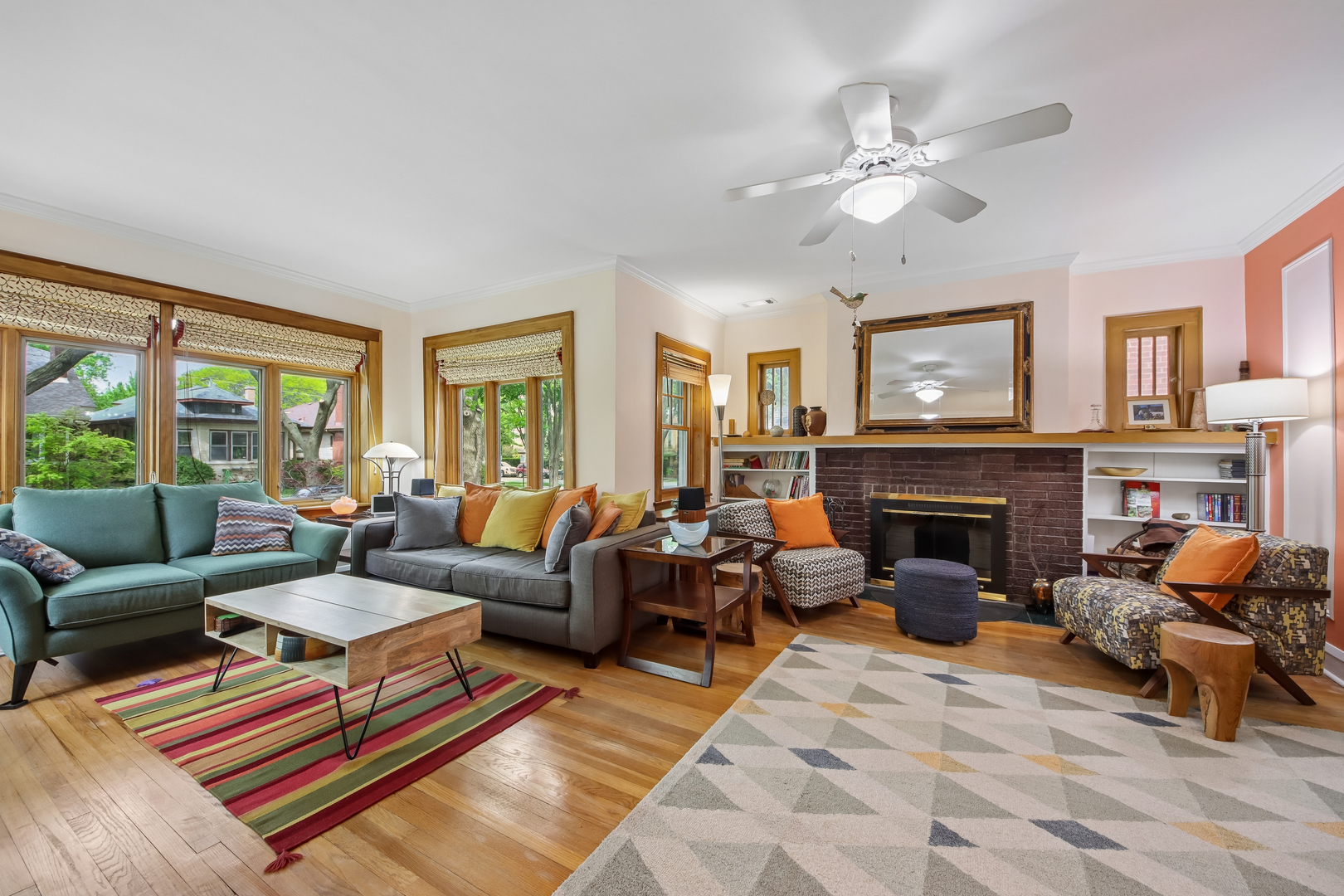 6551 North Maplewood Avenue Chicago IL 60645
