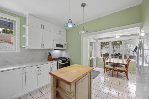 6551 North Maplewood Avenue Chicago IL 60645