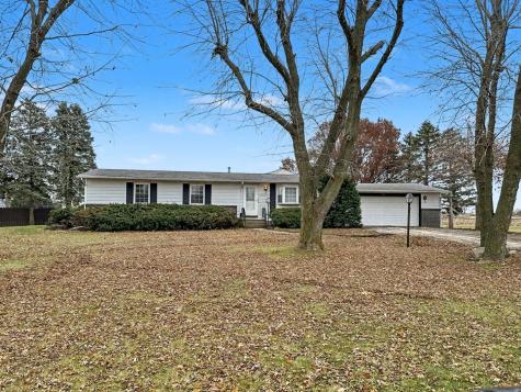 107 South Clinton Street Ashkum IL 60911