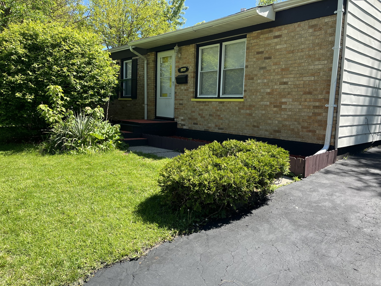 21539 Gailine Avenue Sauk Village IL 60411