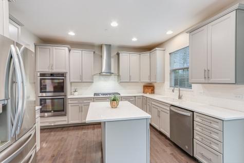 1612 Bur Oak Drive Hoffman Estates IL 60192