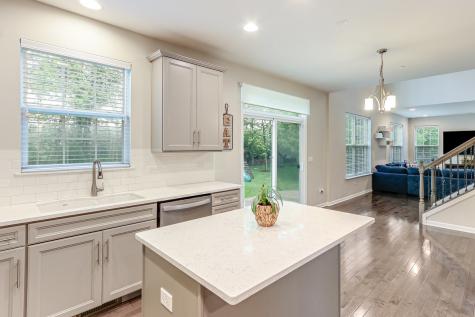 1612 Bur Oak Drive Hoffman Estates IL 60192