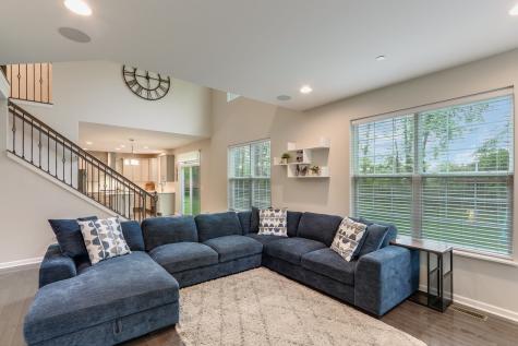 1612 Bur Oak Drive Hoffman Estates IL 60192