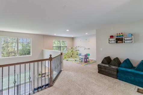 1612 Bur Oak Drive Hoffman Estates IL 60192