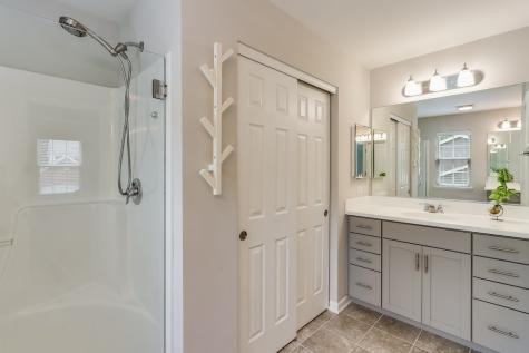 1612 Bur Oak Drive Hoffman Estates IL 60192