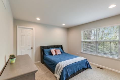 1612 Bur Oak Drive Hoffman Estates IL 60192