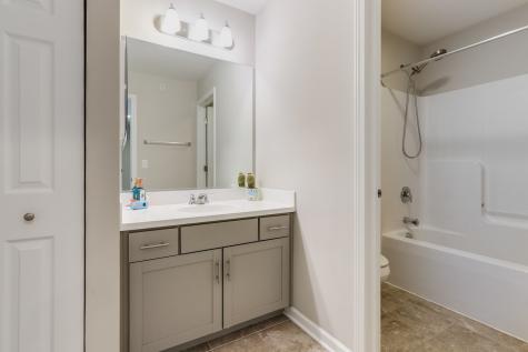 1612 Bur Oak Drive Hoffman Estates IL 60192