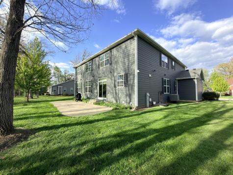 1612 Bur Oak Drive Hoffman Estates IL 60192