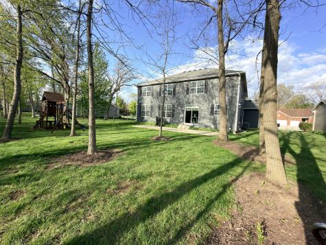 1612 Bur Oak Drive Hoffman Estates IL 60192