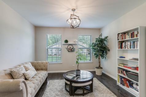 1612 Bur Oak Drive Hoffman Estates IL 60192