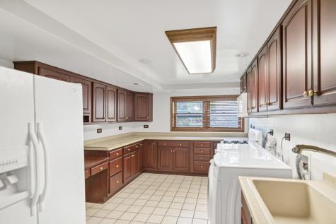 1306 East Best Drive Arlington Heights IL 60004