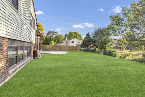 1306 East Best Drive Arlington Heights IL 60004