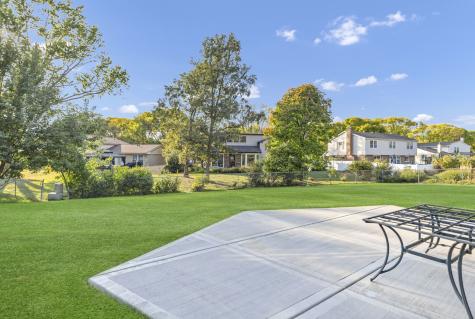 1306 East Best Drive Arlington Heights IL 60004