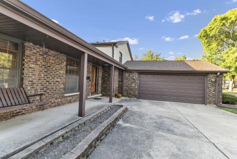 1306 East Best Drive Arlington Heights IL 60004