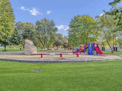 1306 East Best Drive Arlington Heights IL 60004