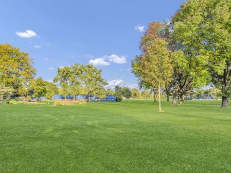 1306 East Best Drive Arlington Heights IL 60004