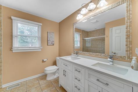 3818 Russett Lane Northbrook IL 60062