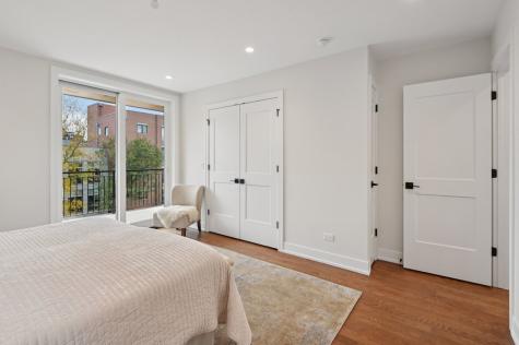 1536 West Chestnut Street Chicago IL 60642