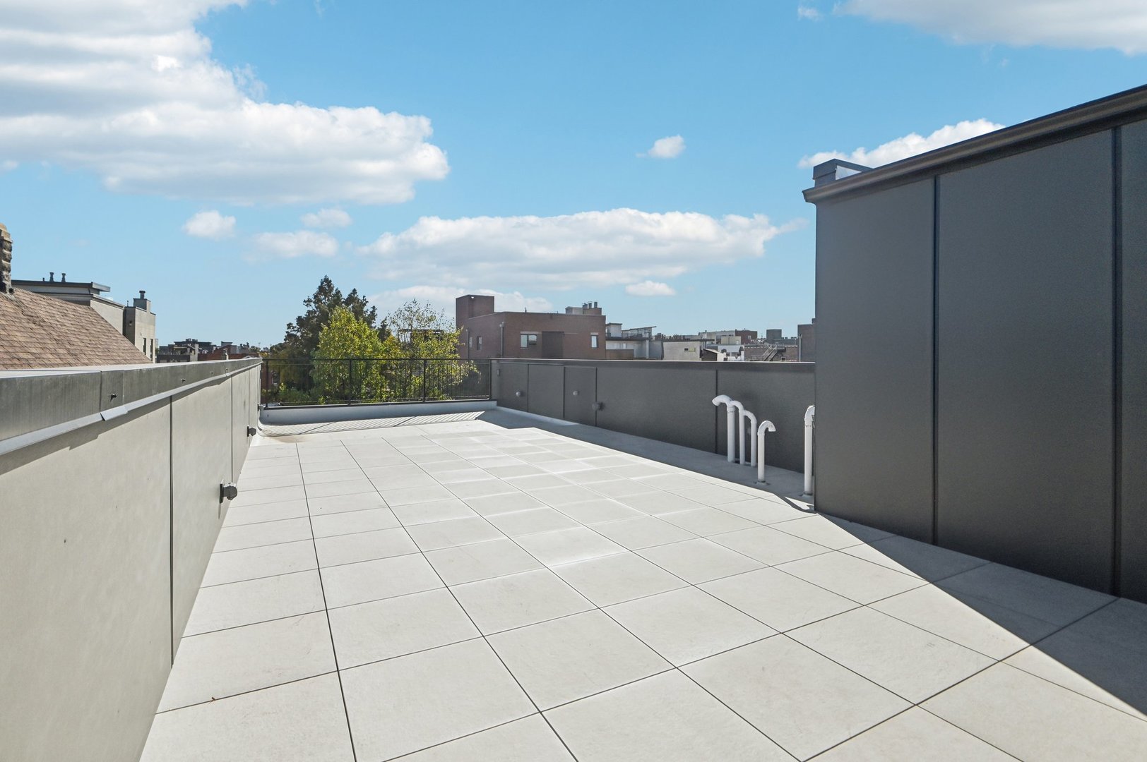 1536 West Chestnut Street Chicago IL 60642