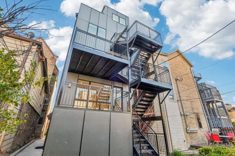 1536 West Chestnut Street Chicago IL 60642
