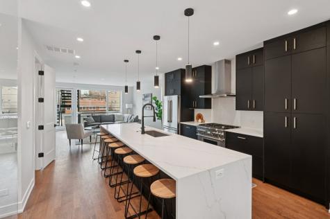 1536 West Chestnut Street Chicago IL 60642