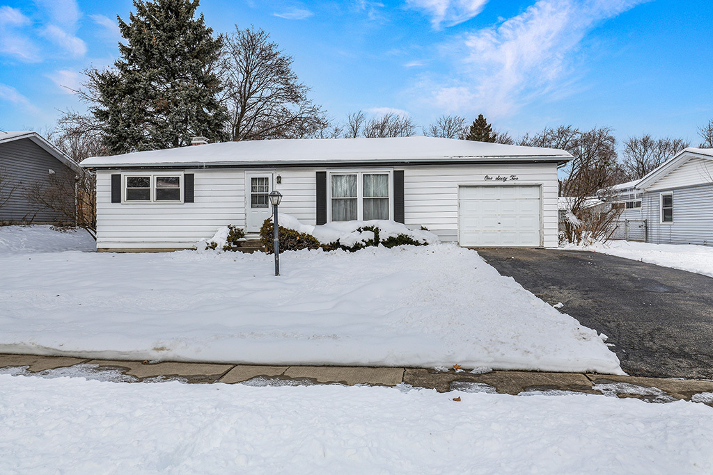 30W162 Claymore Lane Naperville IL 60563