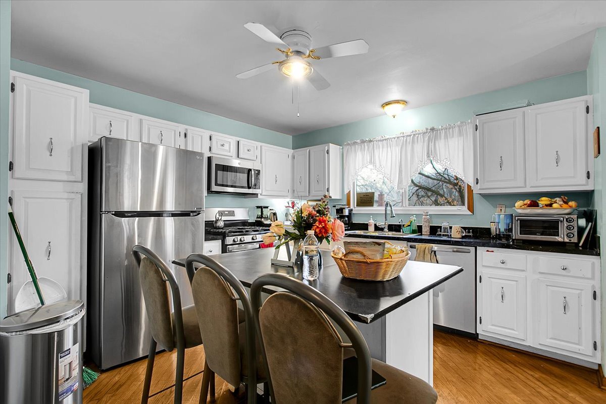 1156 Partridge Avenue Bolingbrook IL 60490