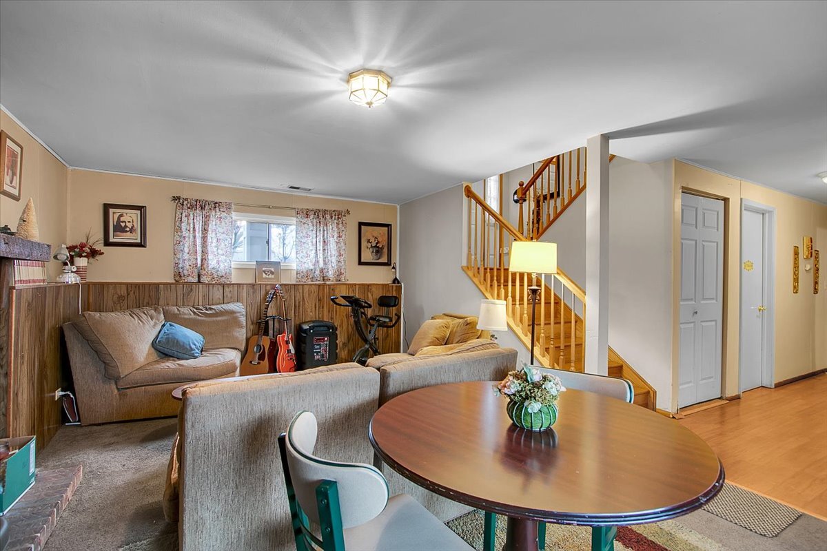 1156 Partridge Avenue Bolingbrook IL 60490