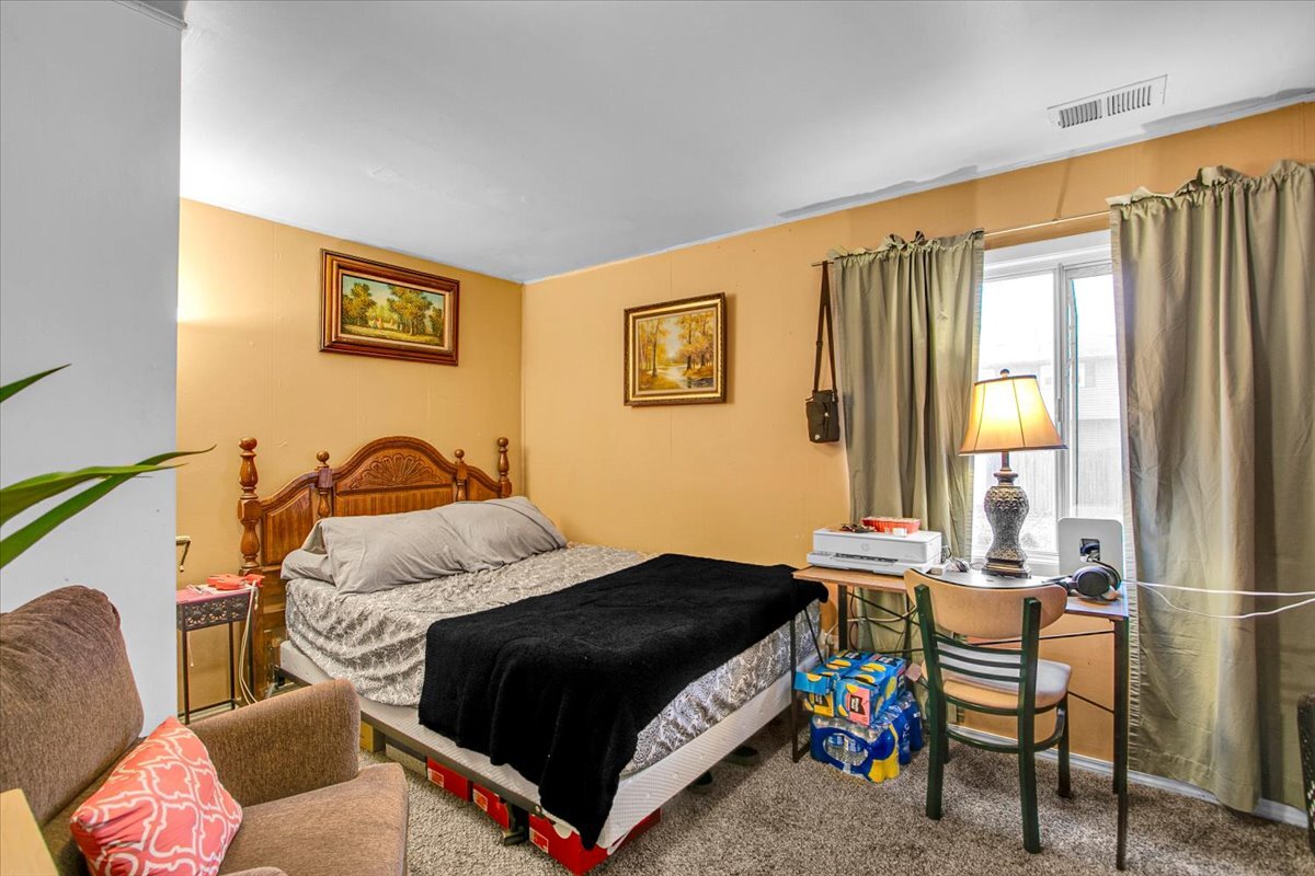 1156 Partridge Avenue Bolingbrook IL 60490