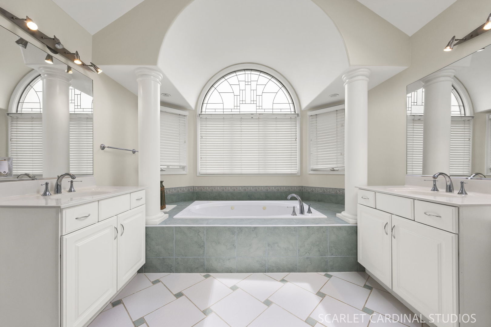 2239 Hillsboro Lane Naperville IL 60564